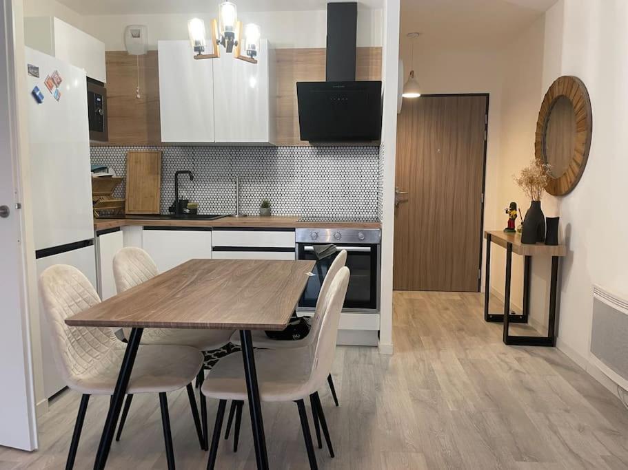 Appartement 24H Du Mans Le Mans Zewnętrze zdjęcie